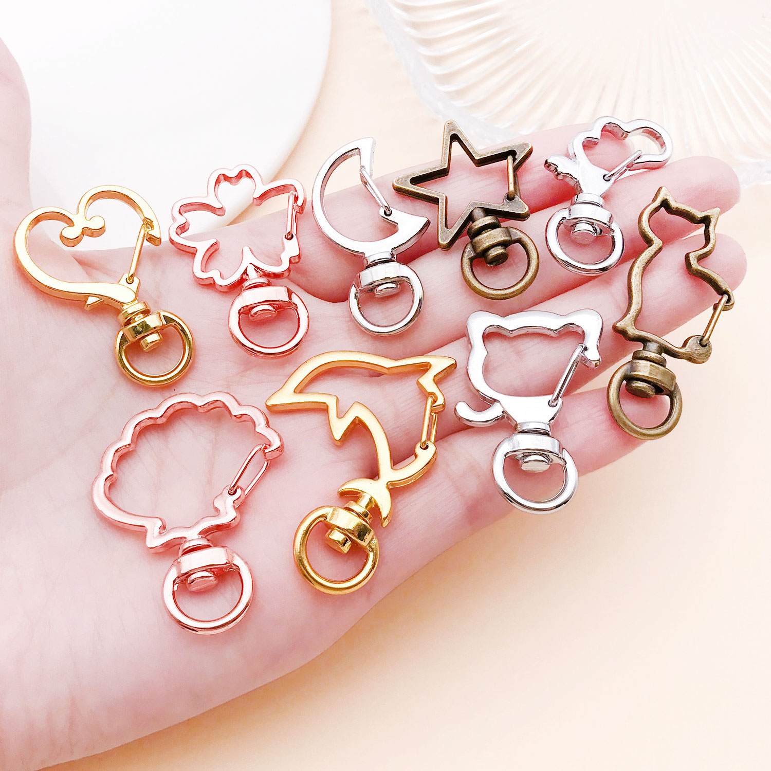 5 ピース/ロットハートスタームーン猫犬シェルイルカ花チャー - Pet Supplies Direct のレビューと価格